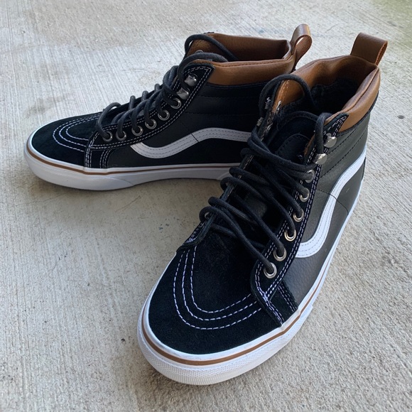 ❌❌❌SOLD❌❌❌Unisex Vans SK8 HI MTE Sneakers - Picture 3 of 6